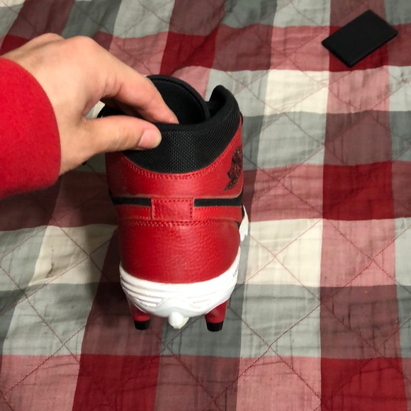 COPY - Retro 1 cleats - Picture 2 of 3